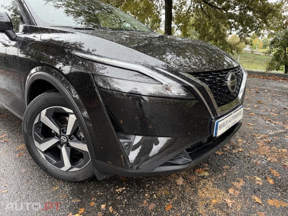 Nissan Qashqai 1.3 DIG-T N-Connecta J18