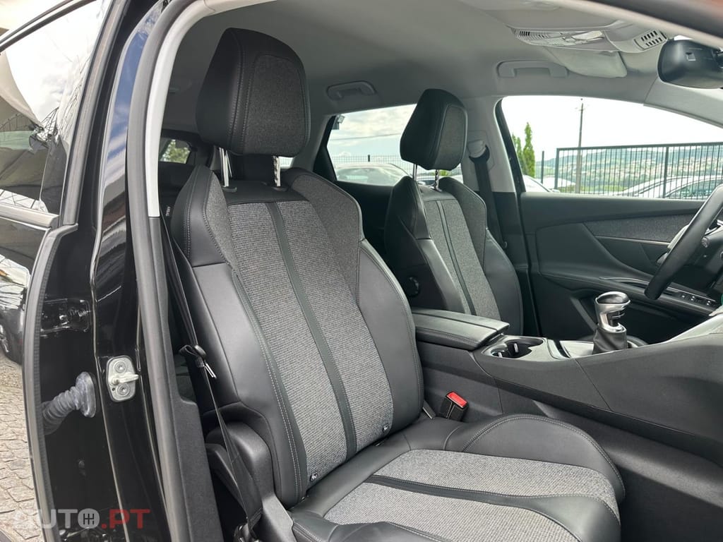 Peugeot 3008 1.5 BlueHDi Allure