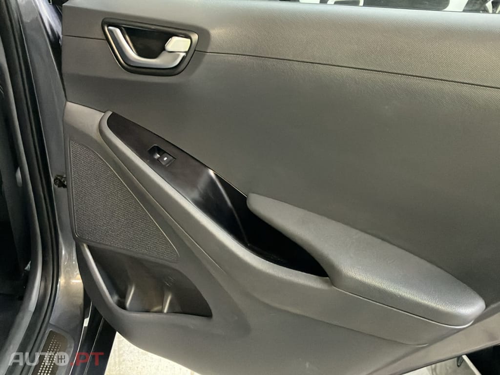 Hyundai Ioniq 28kWh Eletric Tech