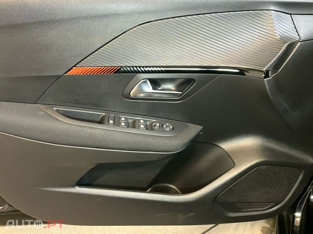 Peugeot 208 1.2 PureTech SE Style