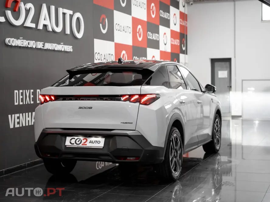 Peugeot 3008 1.2 Hybrid GT e-DCS6