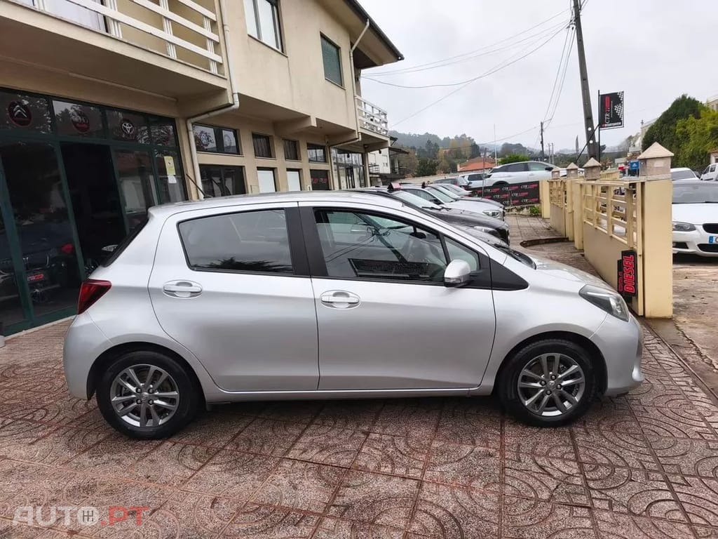 Toyota Yaris 1.4 D-4D Comfort 99g