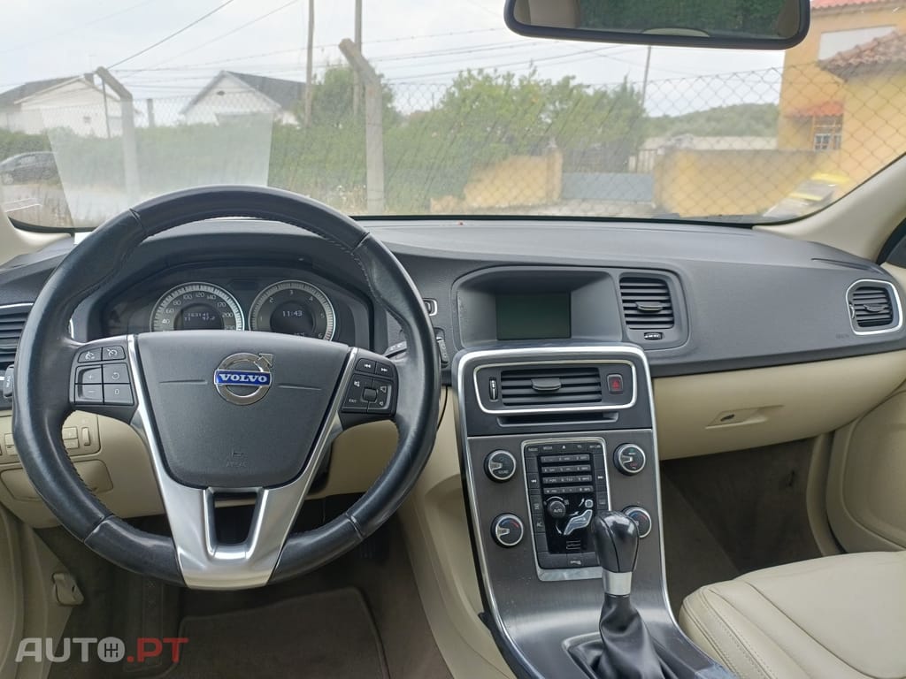 Volvo V60 1.6 D2 Drive Momentum Start/Stop