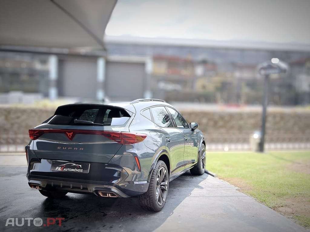 CUPRA Formentor 1.5 e-Hybrid DSG — fotografia 15