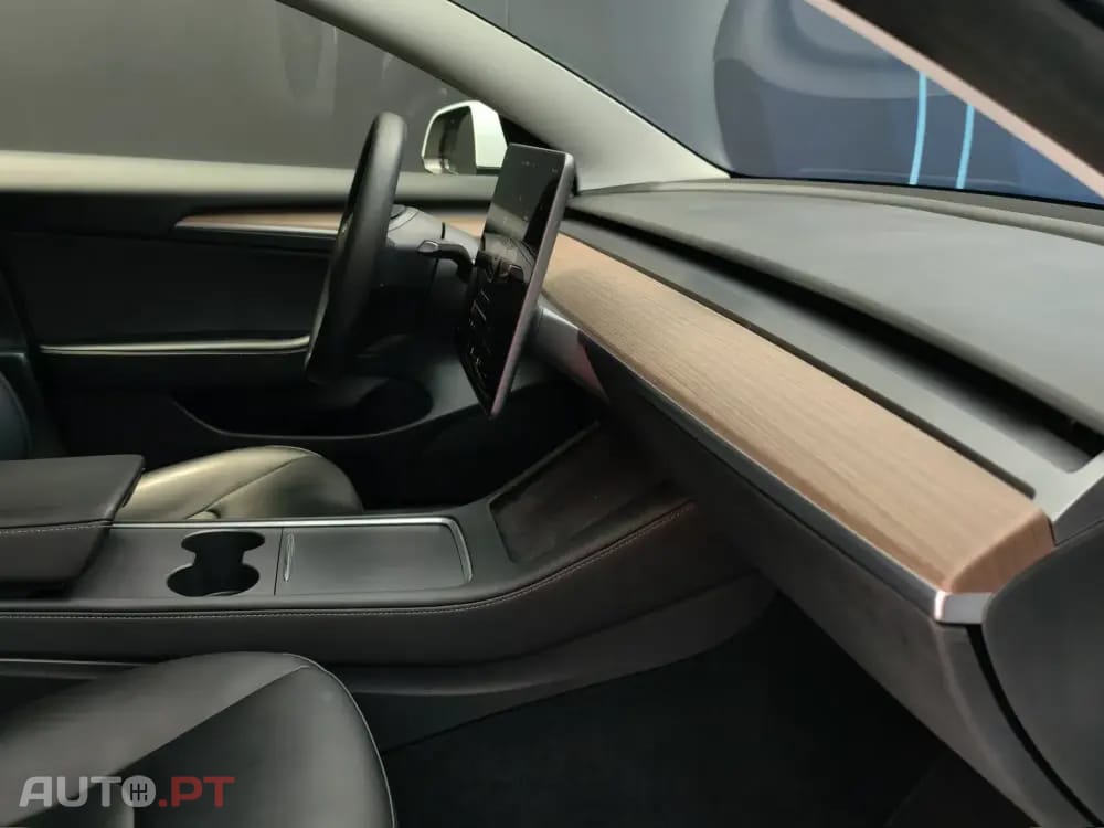 Tesla Model 3 Performance Tração Integral