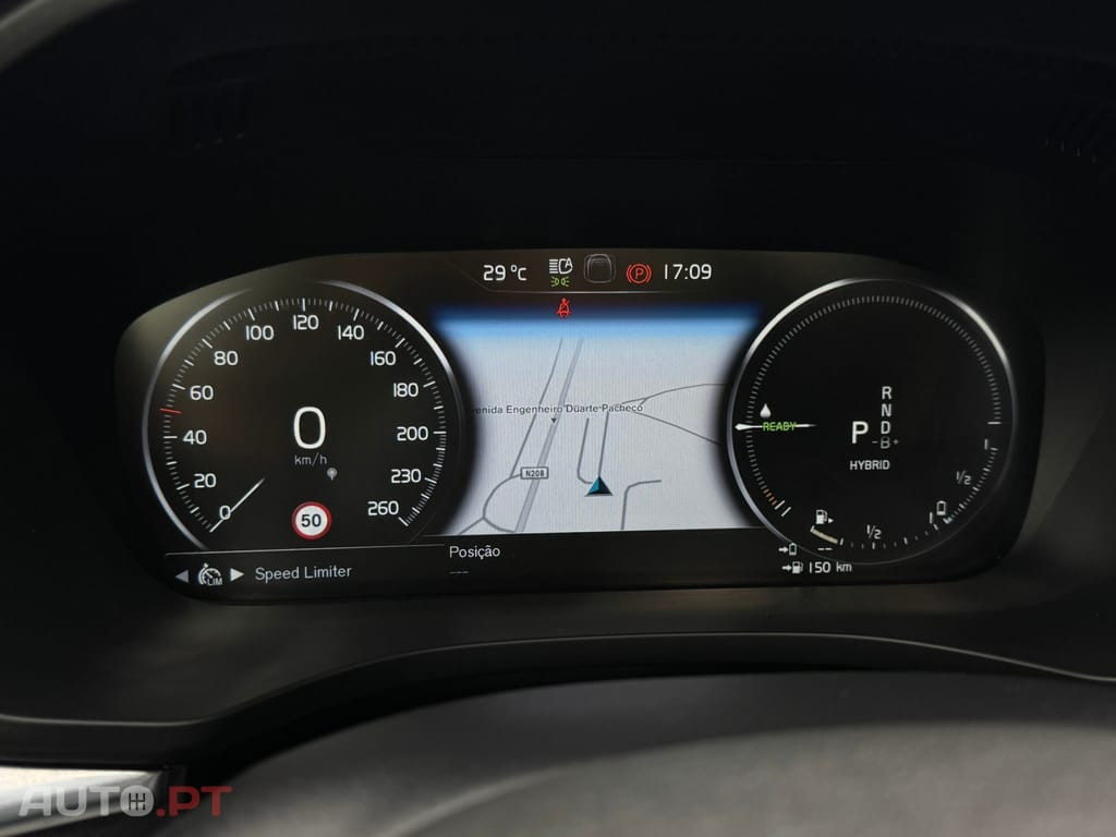 Volvo XC60 2.0 T6 PHEV R-Design AWD