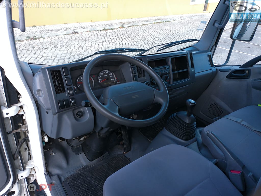 Isuzu Série N NLR 85 3.0 Tri-Basculante C/IVA