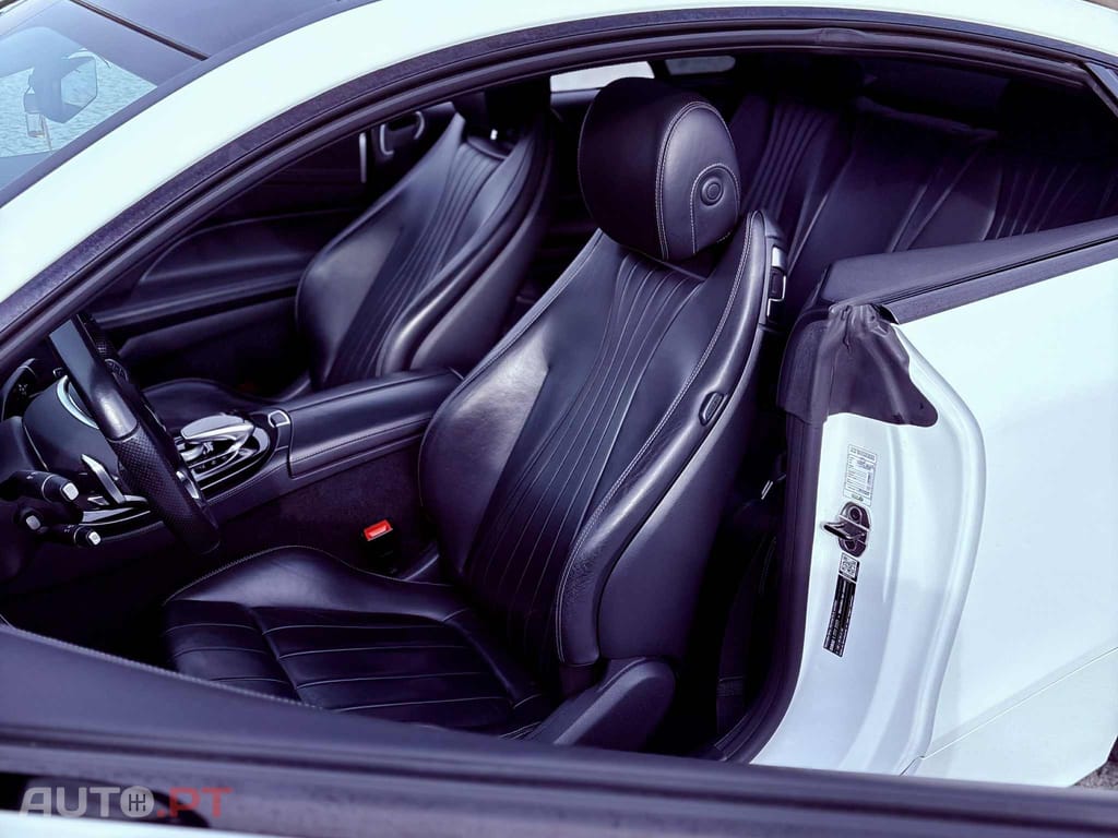 Mercedes-Benz E 220 d AMG Line