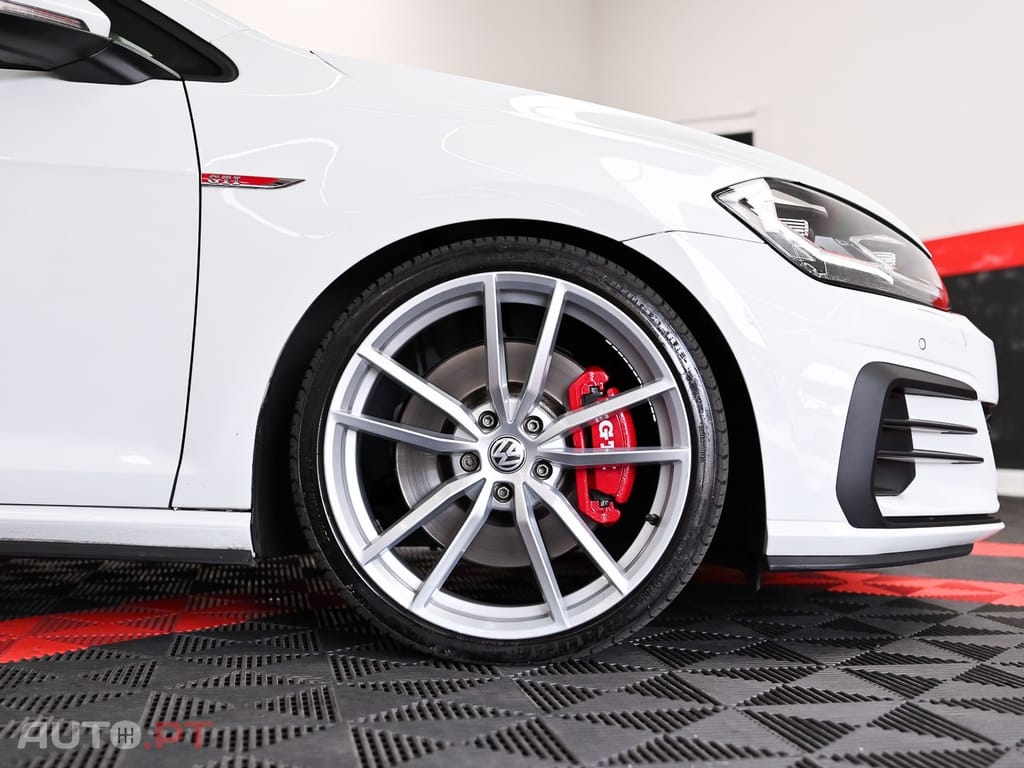 Volkswagen Golf 2.0 TSi GTi DSG Performance
