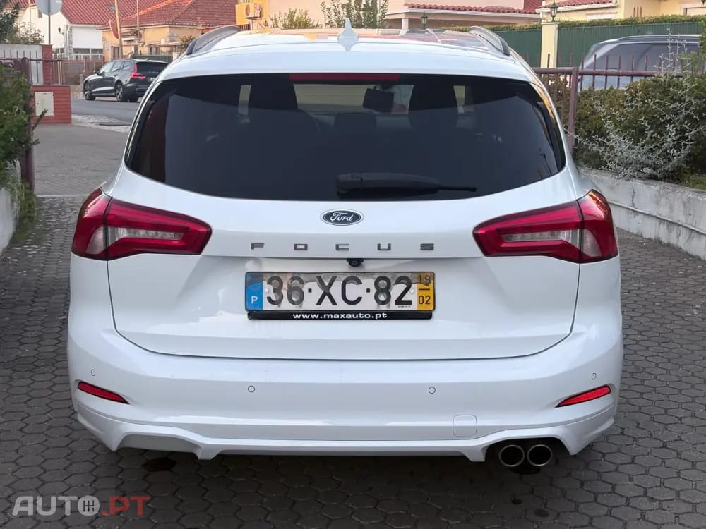 Ford Focus SW 1.0 EcoBoost ST-Line