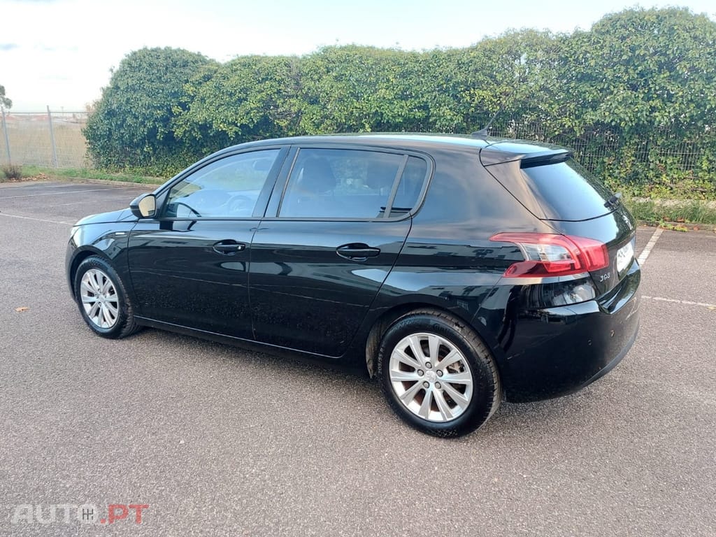 Peugeot 308 1.2 PureTech Style