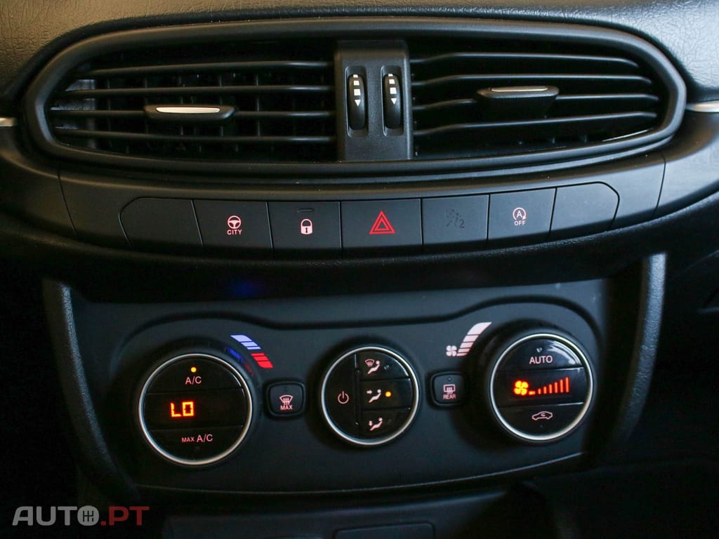 Fiat Tipo 1.3 M-Jet Lounge Tech