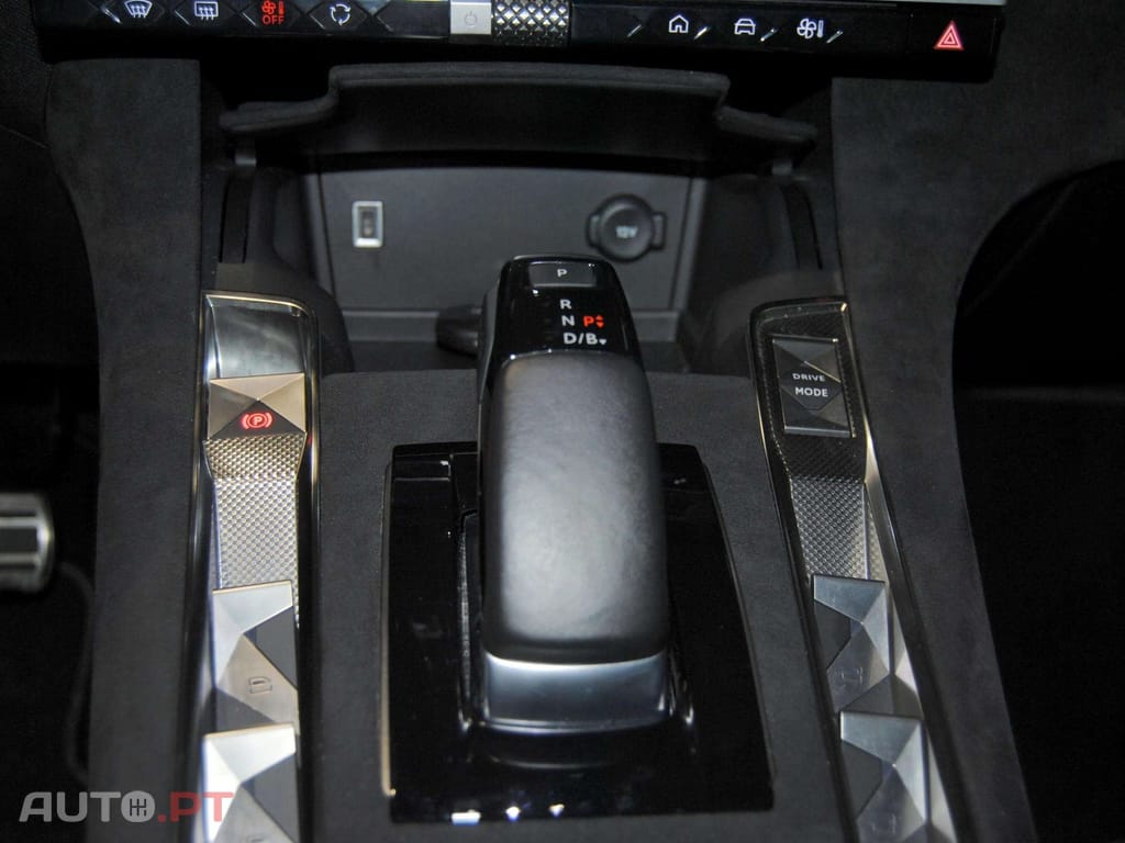 DS DS7 E-Tense Performance Line