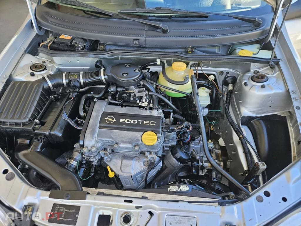 Opel Corsa 1.0 12V Confort