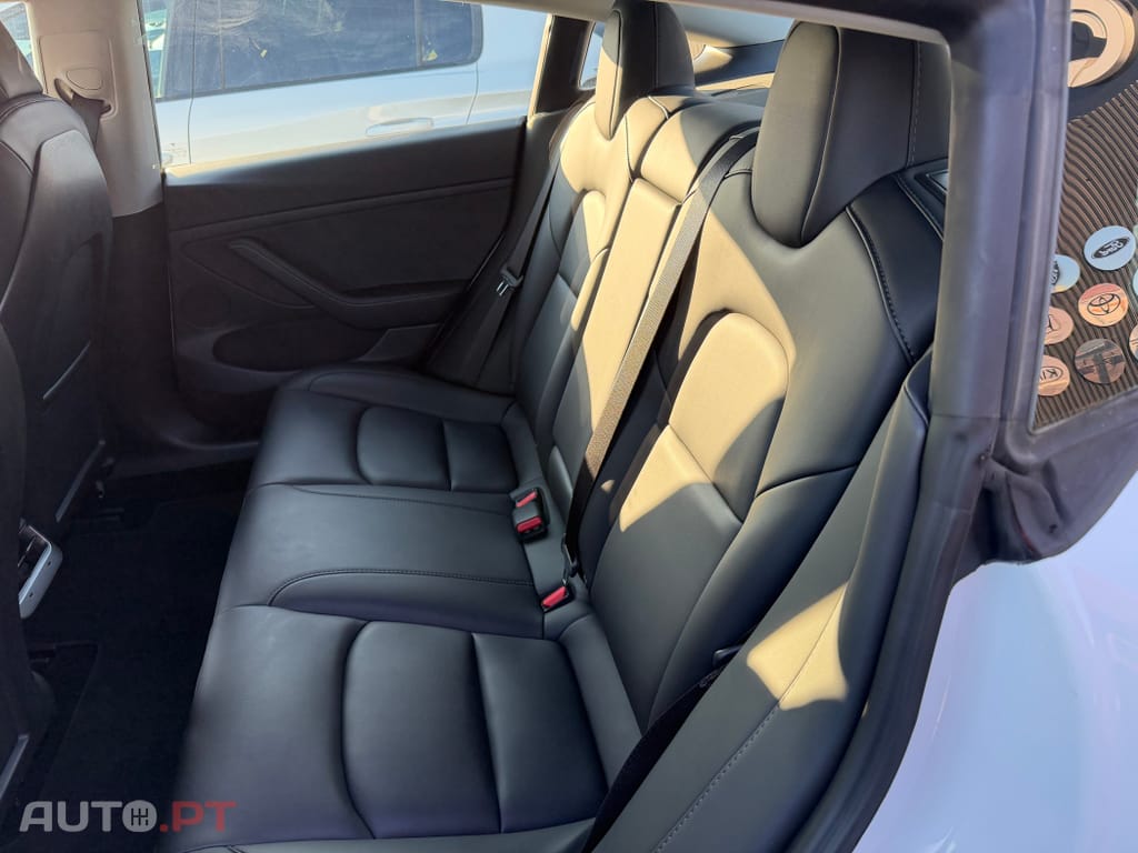Tesla Model 3 Performance Dual Motor AWD — fotografia 7