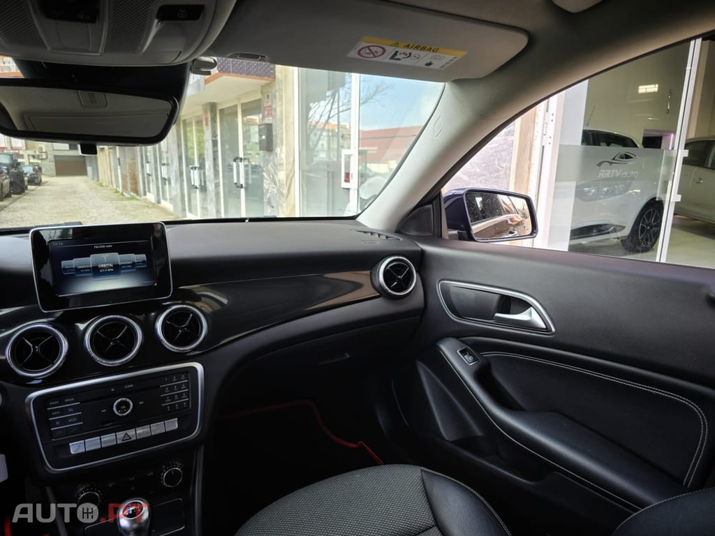 Mercedes-Benz CLA 180 d Urban