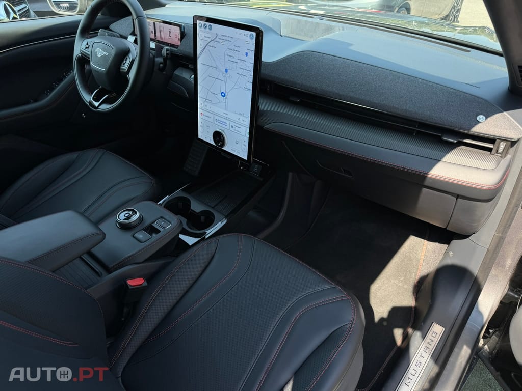 Ford Mustang Mach-E 72.6 kWh Premium AWD