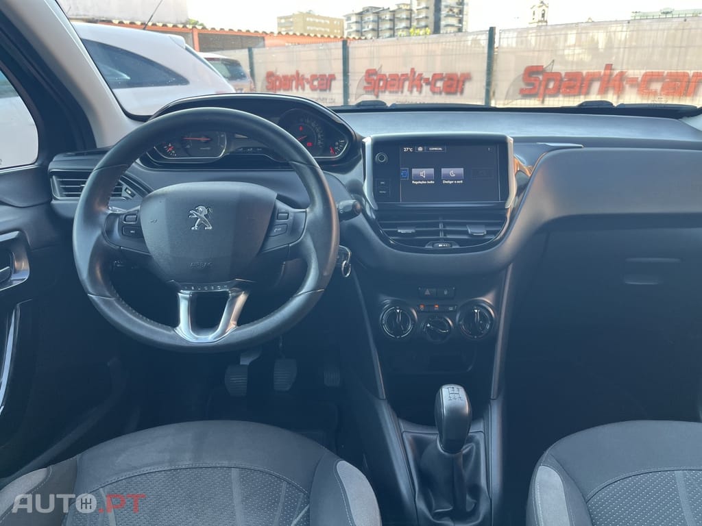 Peugeot 208 1.2 VTi Active