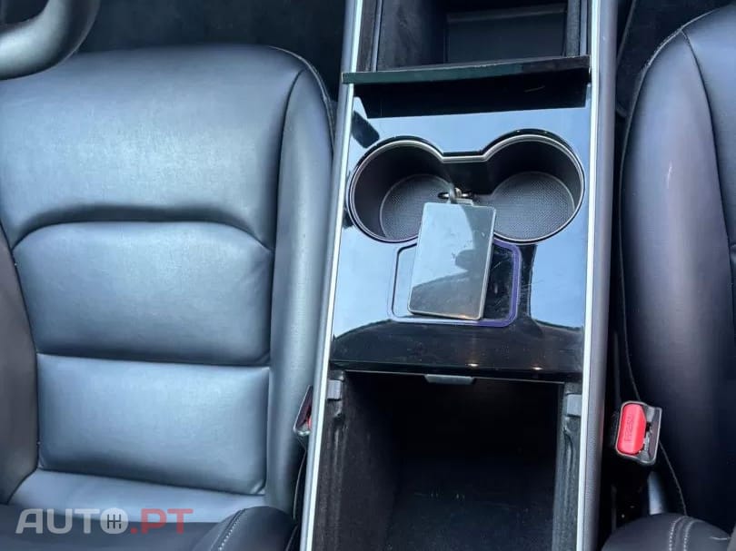 Tesla Model 3 Standard Range Plus RWD