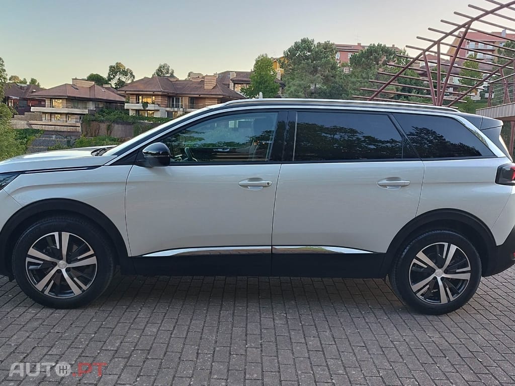 Peugeot 5008 1.5 BlueHDi Allure Pack EAT8