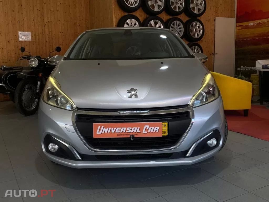 Peugeot 208 1.2 VTi SE Style