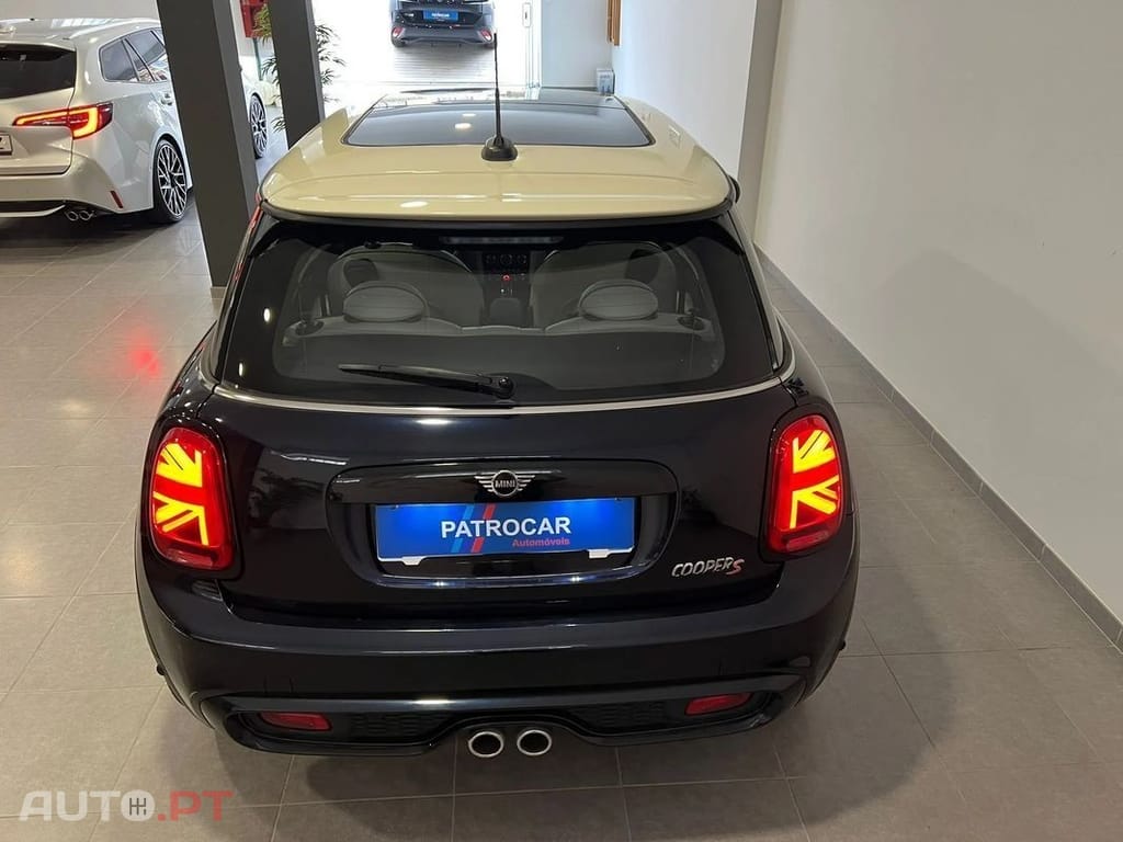 MINI Cooper Cooper S John Cooper Works