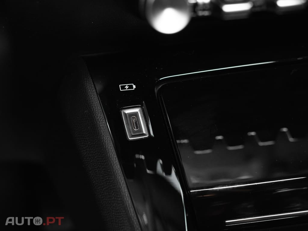 Peugeot 2008 1.5 BlueHDi Allure EAT8