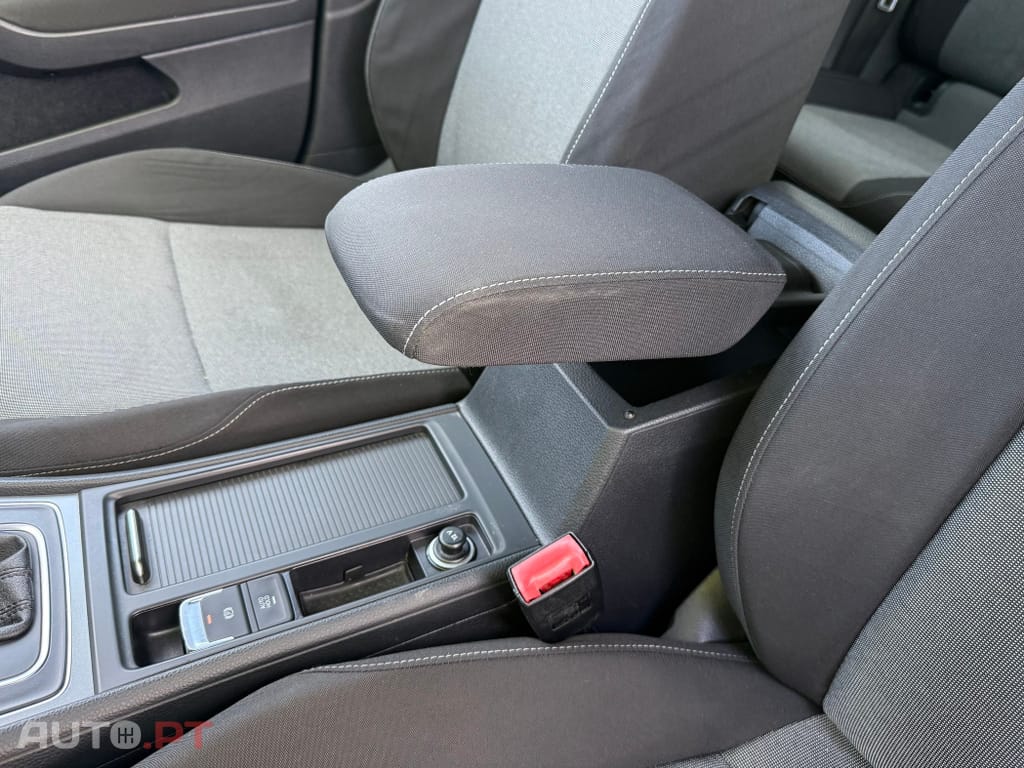 Volkswagen Golf 1.6 TDi Trendline DSG