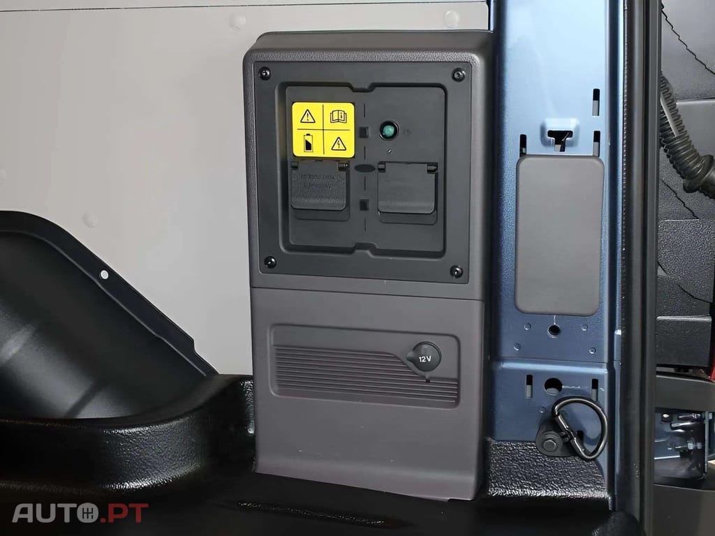 Ford Transit 390 L2H2 HA Trend I.V.A DEDUTÍVEL