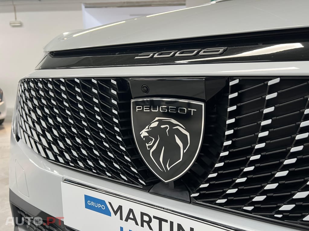 Peugeot 5008 1.2 Hybrid Allure e-DCS6