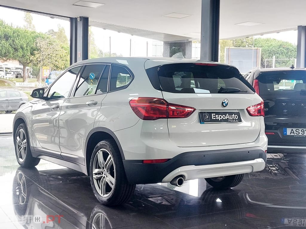 BMW X1 18 i sDrive Advantage