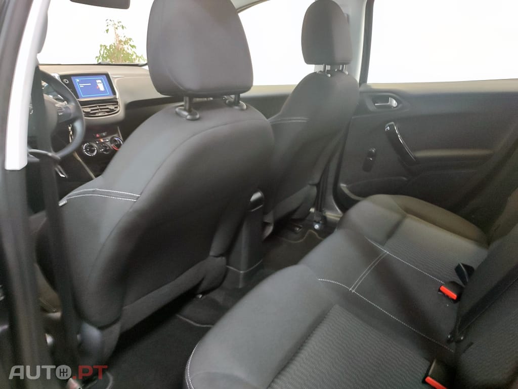 Peugeot 208 ACTIVE