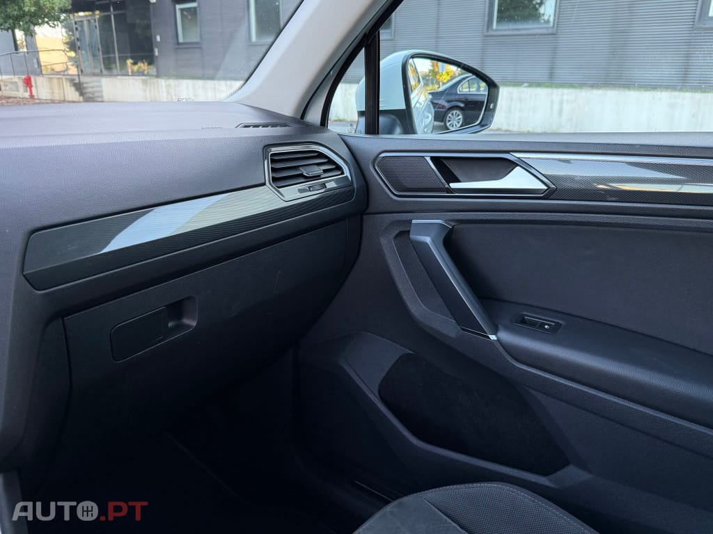 Volkswagen Tiguan 2.0 TDI R-Line DSG 4Motion