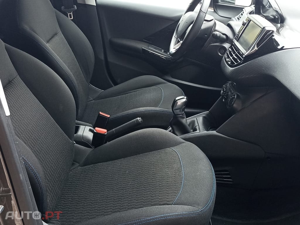 Peugeot 208 1.5 BlueHDi Active Business Pack