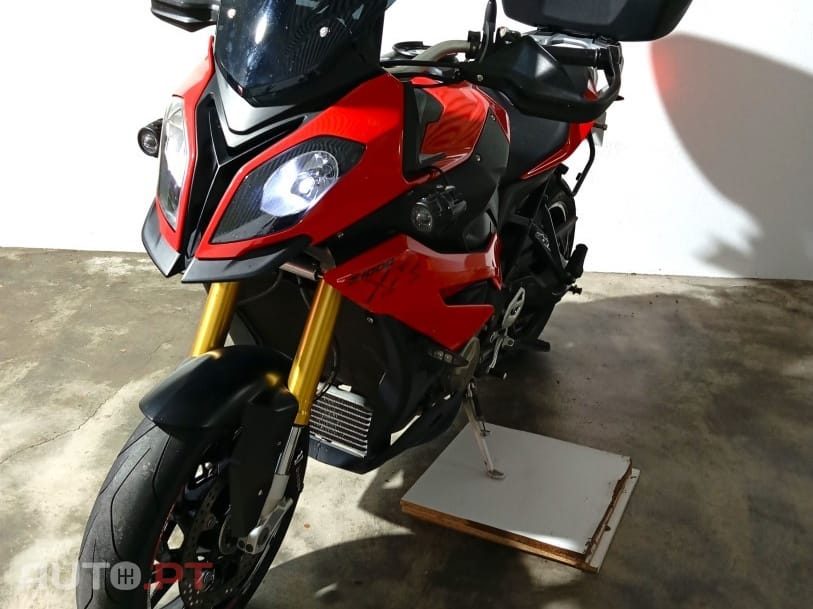 BMW S S1000XR