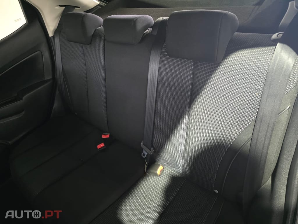 Mazda 2 1.3 MZR Sport