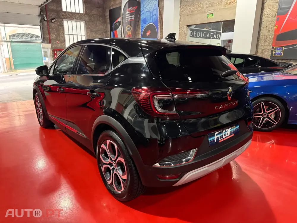 Renault Captur 1.6 E-Tech Full Hybrid Esprit Alpine