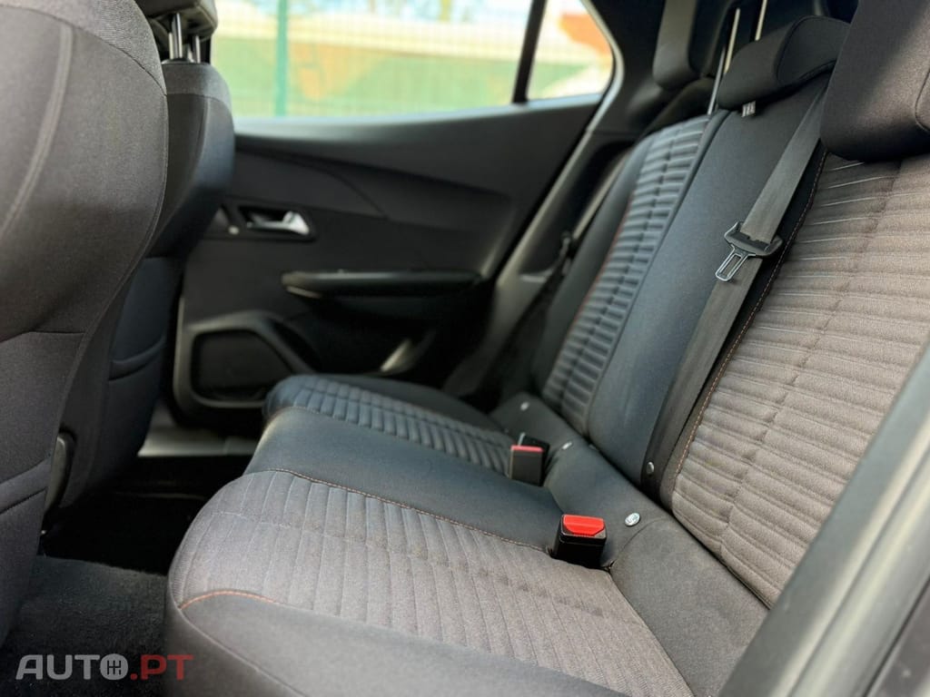 Peugeot 2008 1.5 BlueHDi Active Pack EAT8