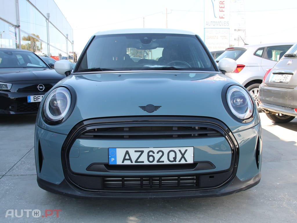 MINI Cooper S Premium Yours Auto