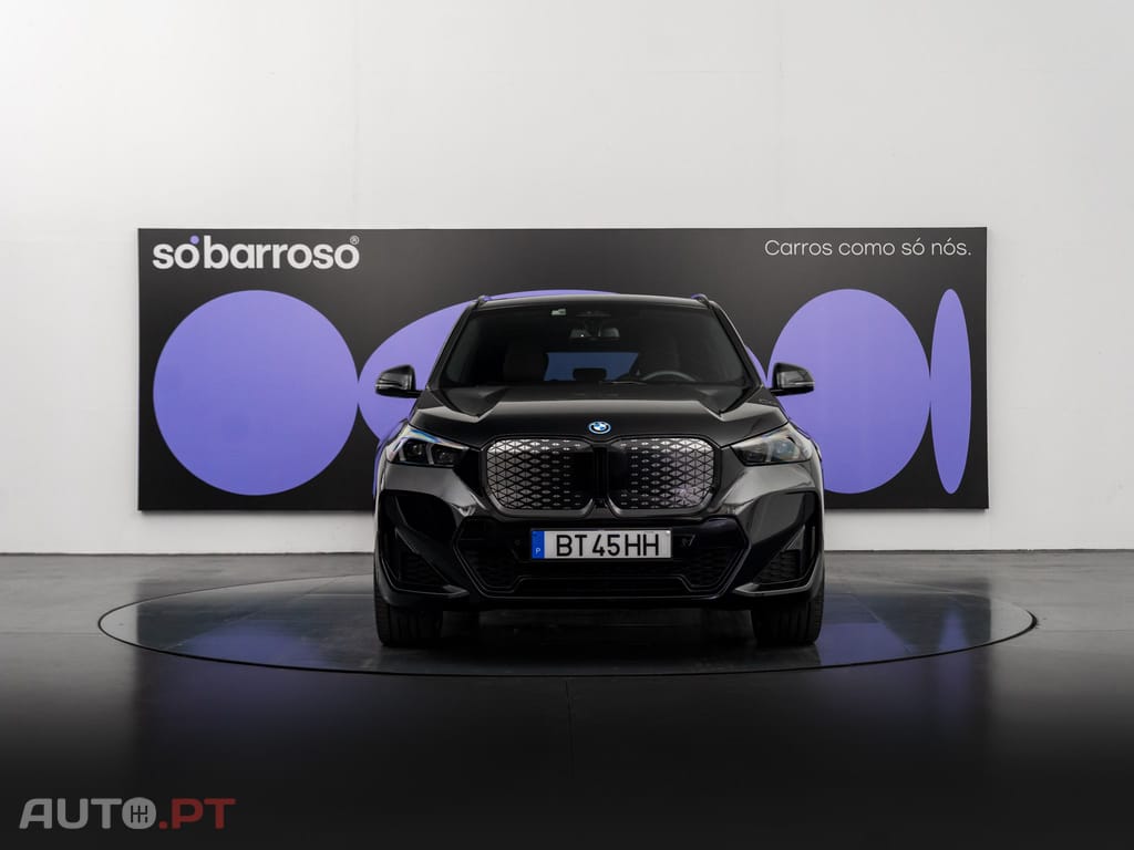 BMW iX1 xDrive30 Pack Desportivo M Pro