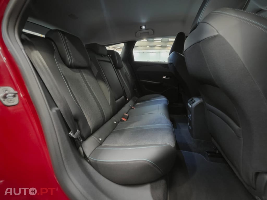 Peugeot 308 SW 1.2 PureTech Allure Pack EAT8