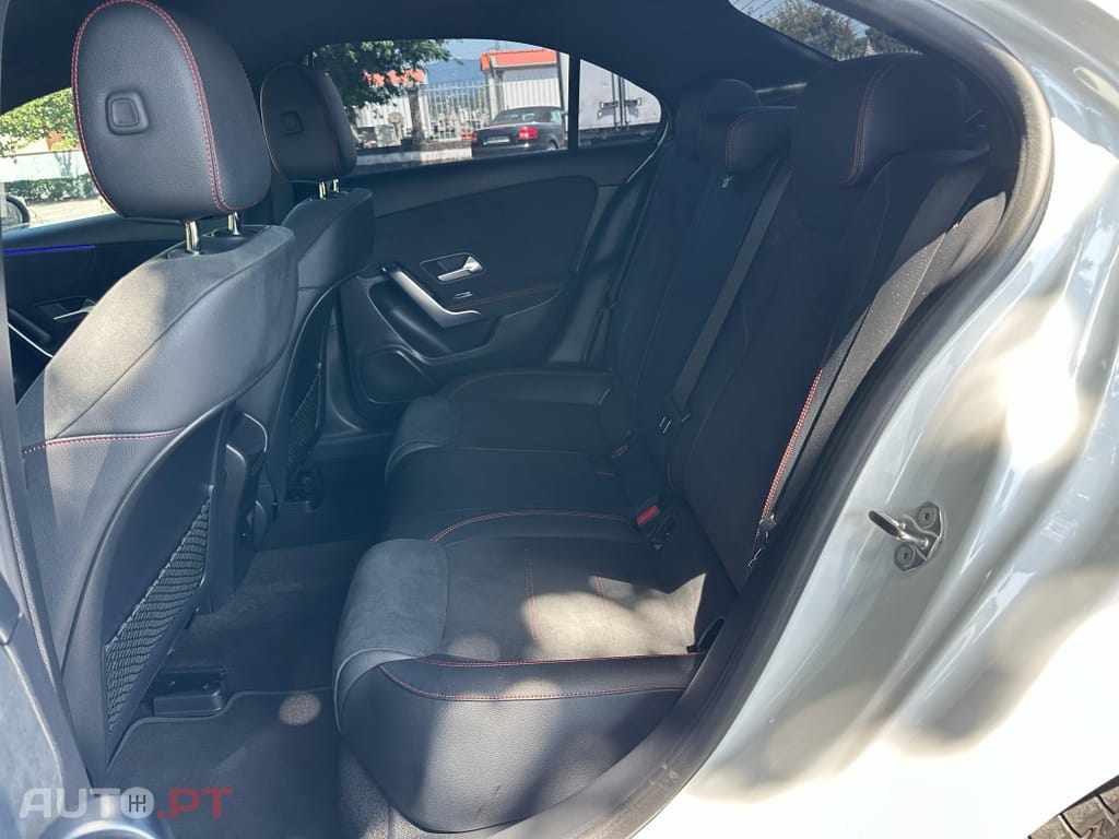 Mercedes-Benz A 250 e AMG Line