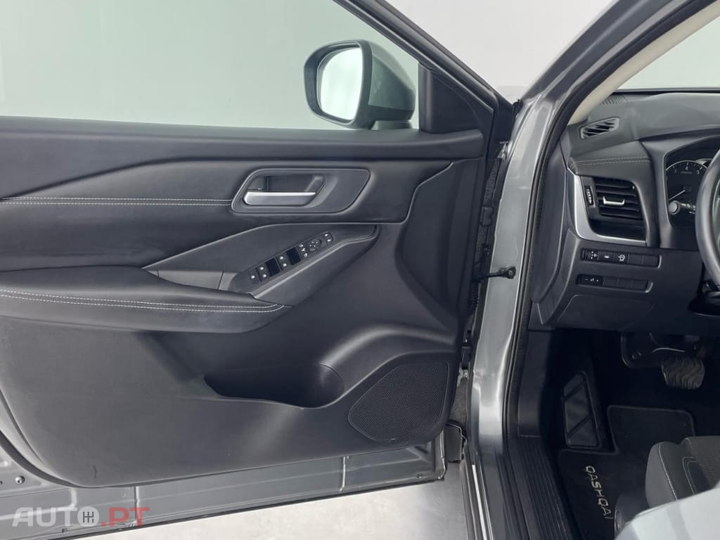 Nissan Qashqai 1.3 DIG-T N-Connecta Xtronic