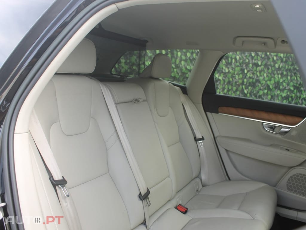 Volvo V90 2.0 T6 PHEV Inscription Expression AWD