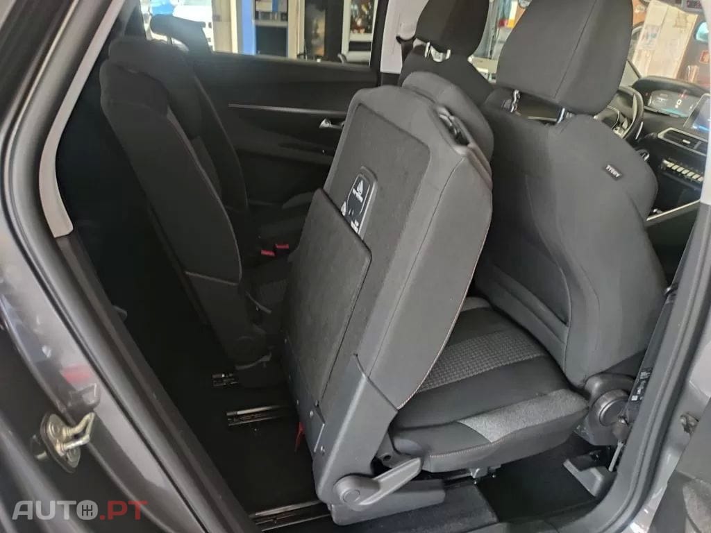 Peugeot 5008 1.6 BlueHDi Style EAT6