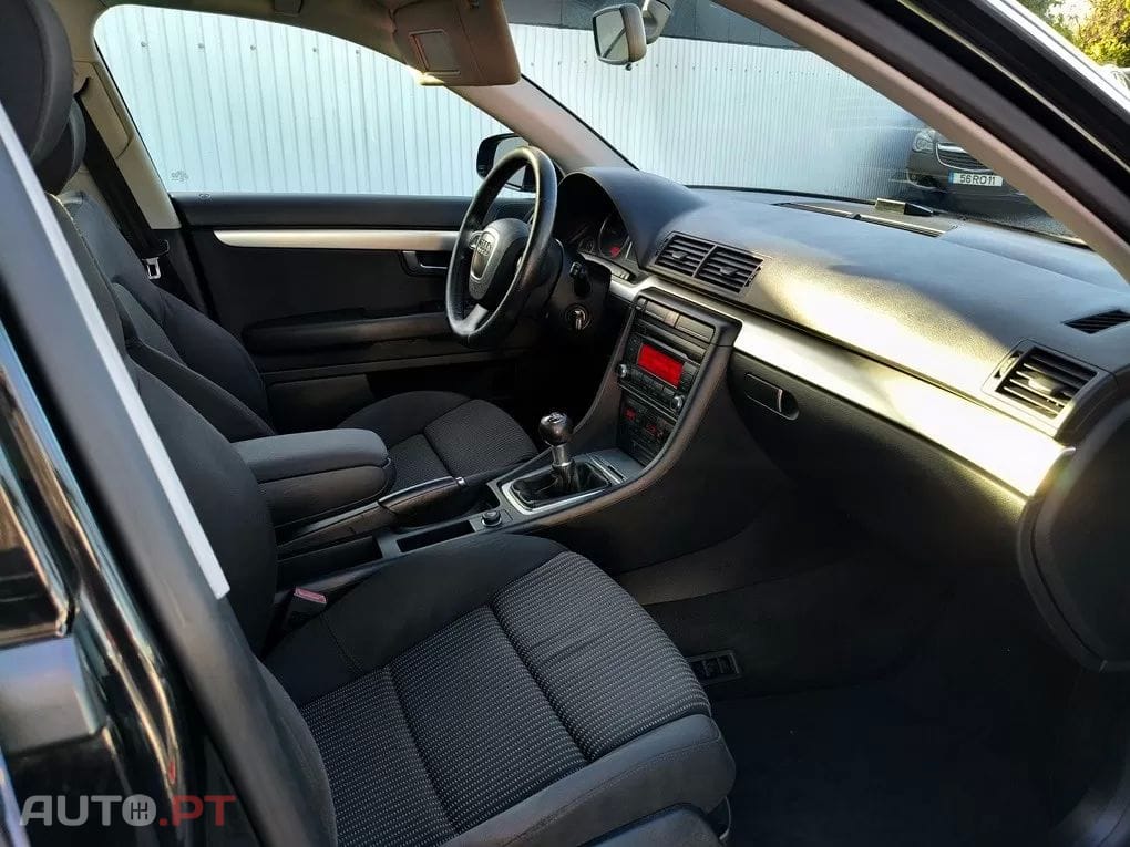 Audi A4 2.0 TDI S-line