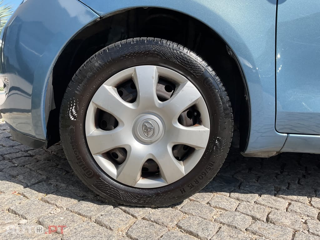 Toyota Yaris 1.0 VVT-i ACtive+AC
