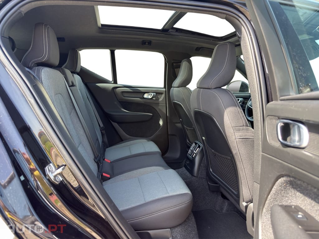 Volvo XC40 T4 Recharge DKG Inscription Expression
