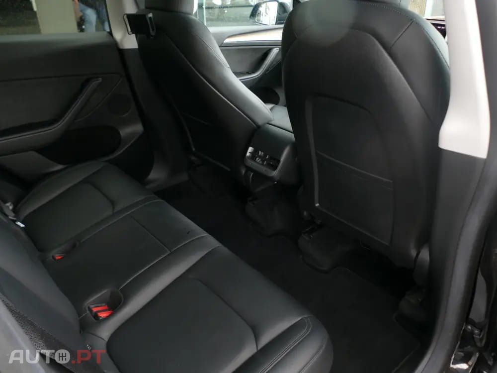 Tesla Model Y Long Range Tração Integral