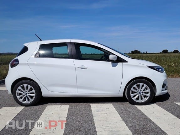 Renault Zoe (c/bateria) 52kwh experience + assentos aquecido + extras